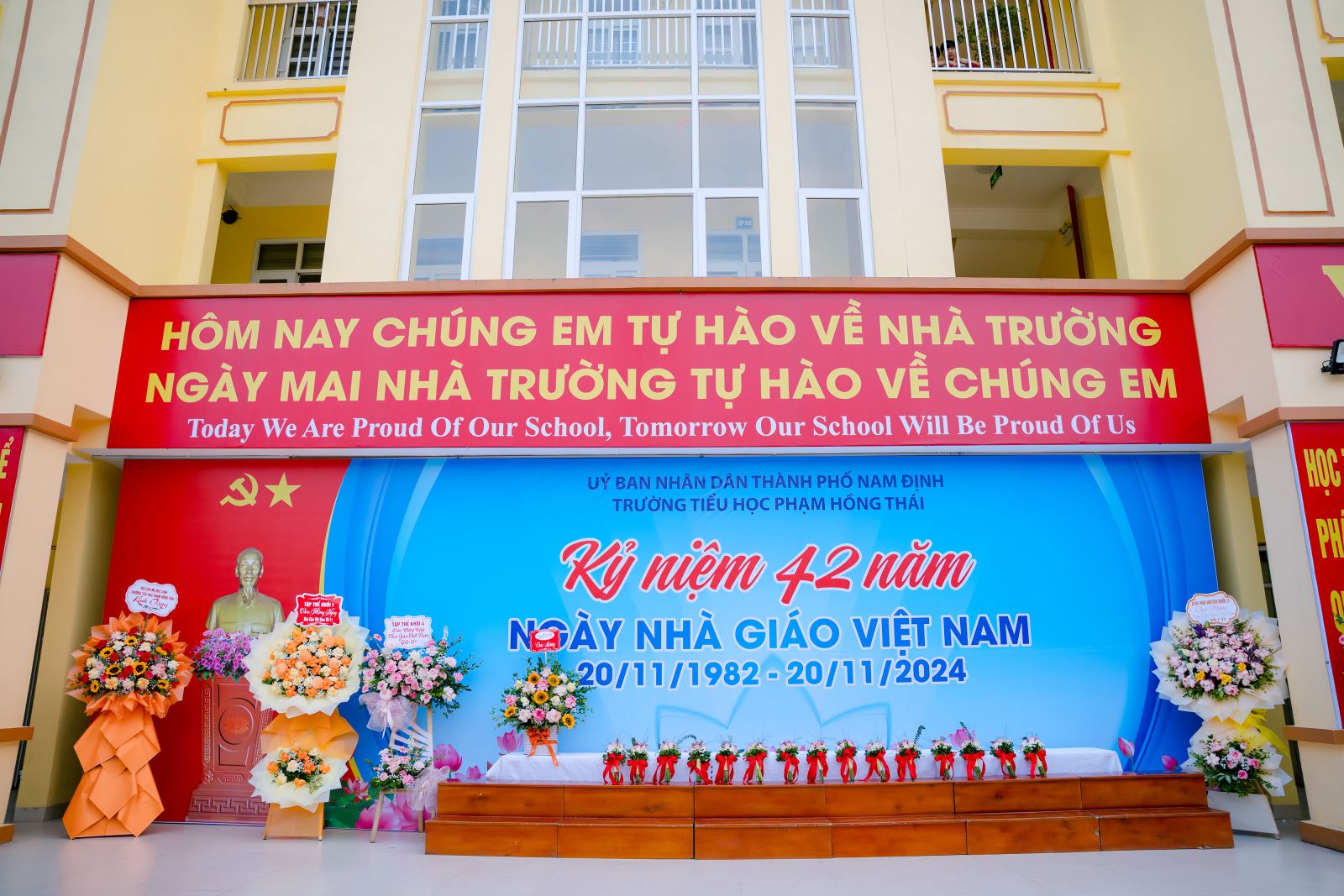 THẮP LỬA MÙA TRI ÂN - TRƯỜNG TH PHẠM HỒNG THÁI KỶ NIỆM 42 NĂM NGÀY NHÀ GIÁO VIỆT NAM (20/11/1982 - 20/11/2024)